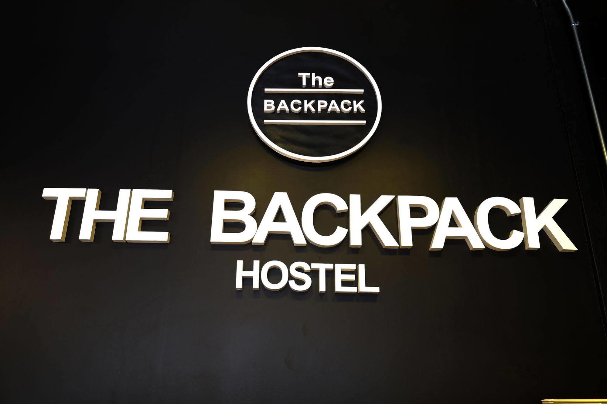 The Backpack Hostel Bangkok Esterno foto